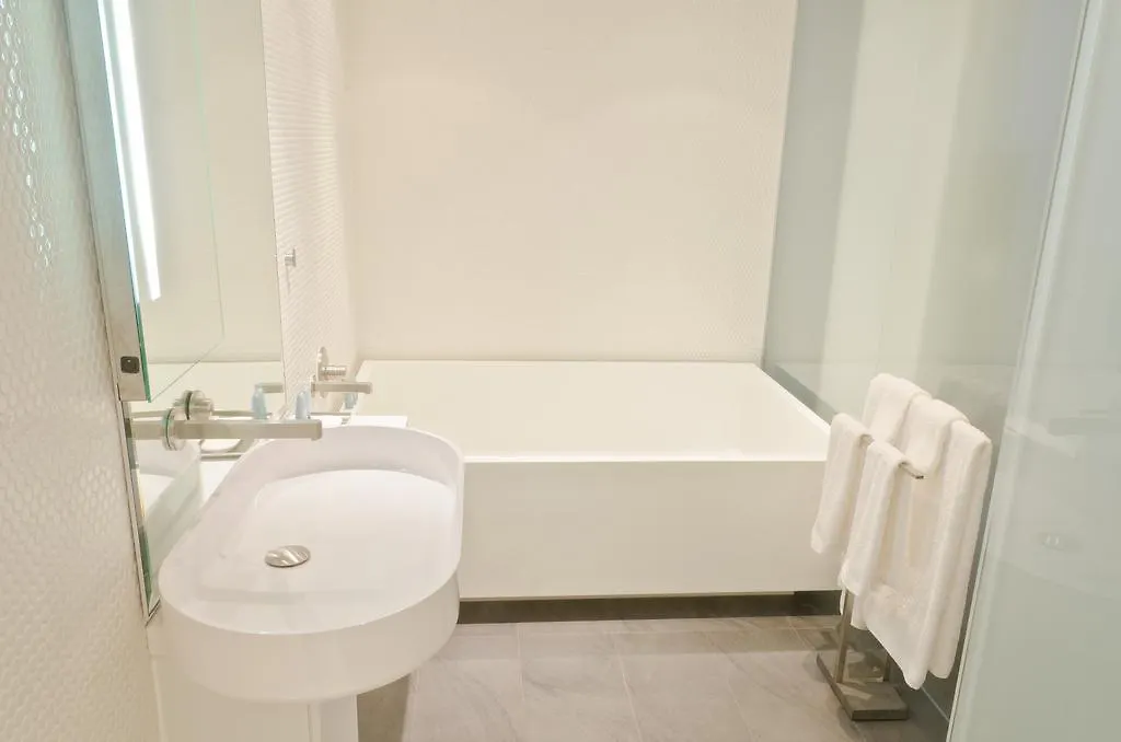 Templar Hotel Toronto 3*,  Kanada